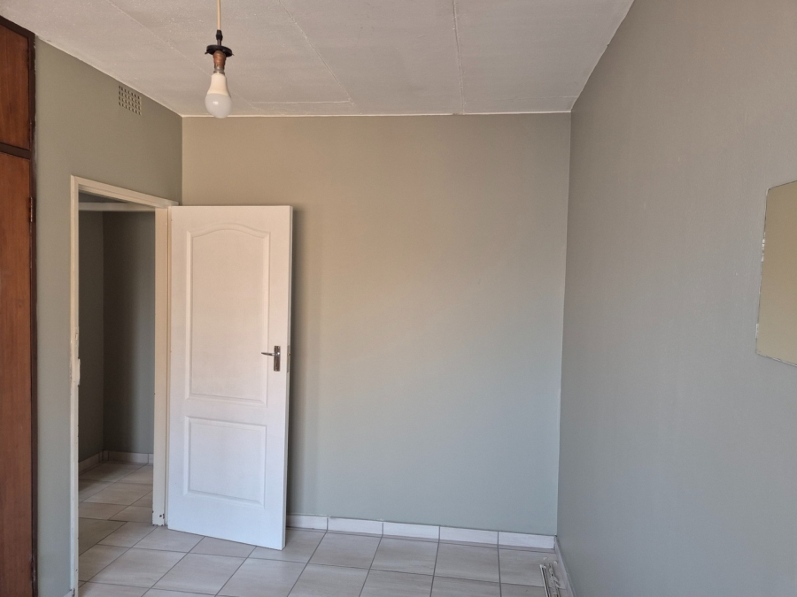 To Let 2 Bedroom Property for Rent in Die Bult North West